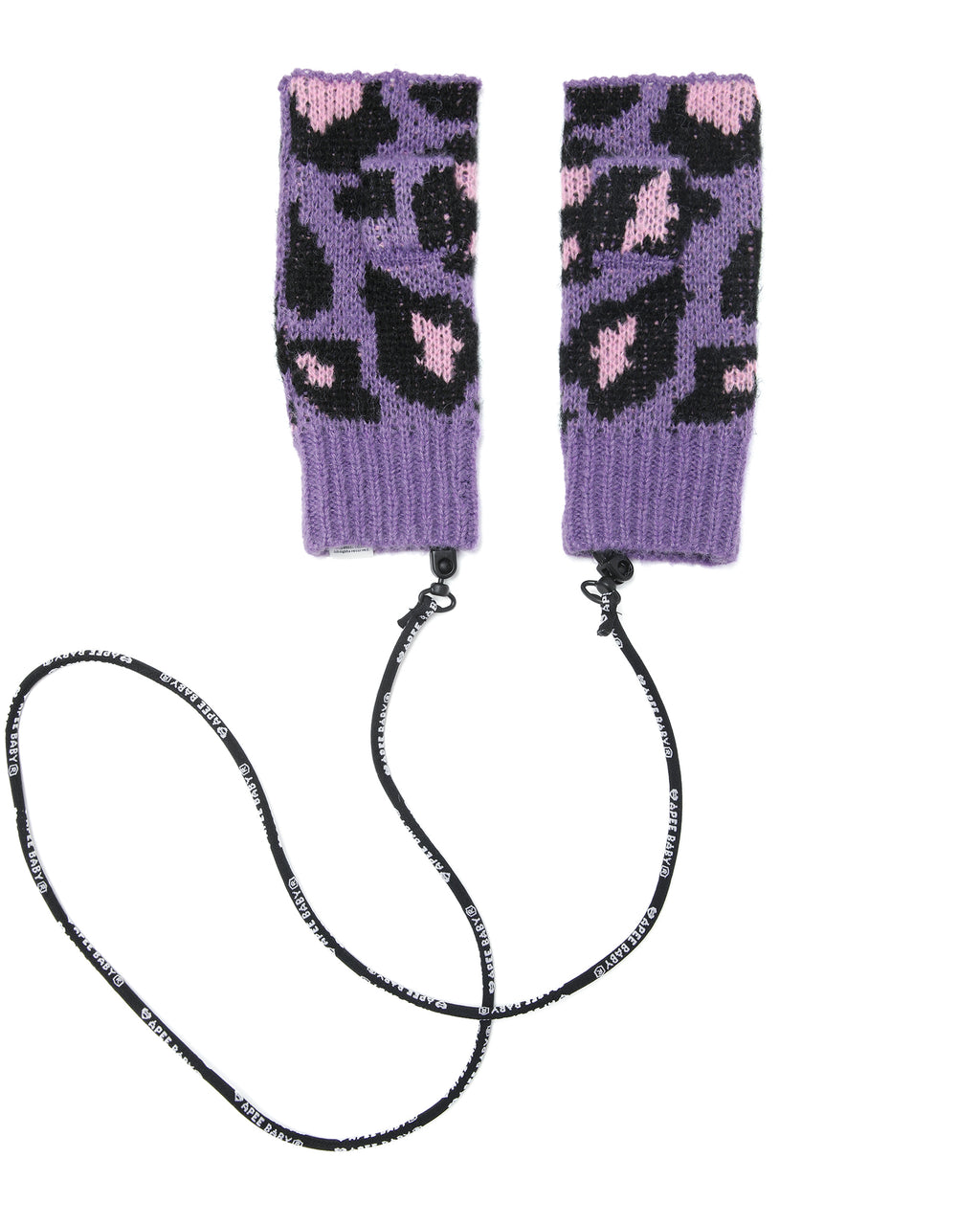Patterned wrist warmers