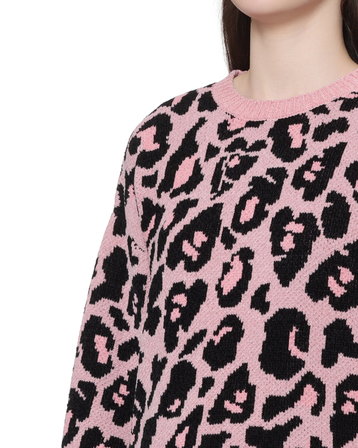 Crew neck leopard sweater