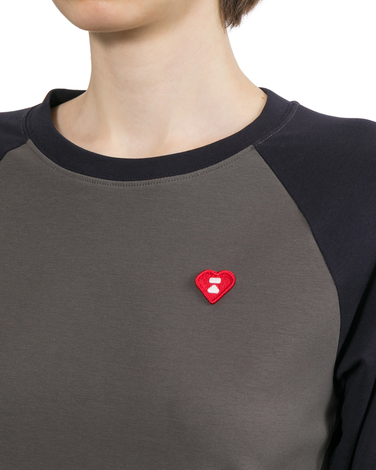 Long sleeve raglan tee