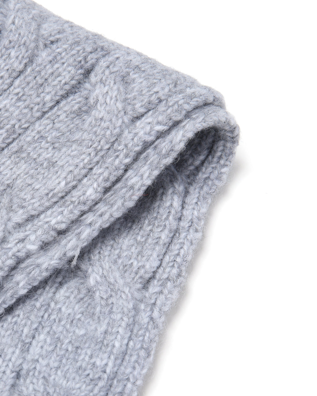 Cable knit scarf