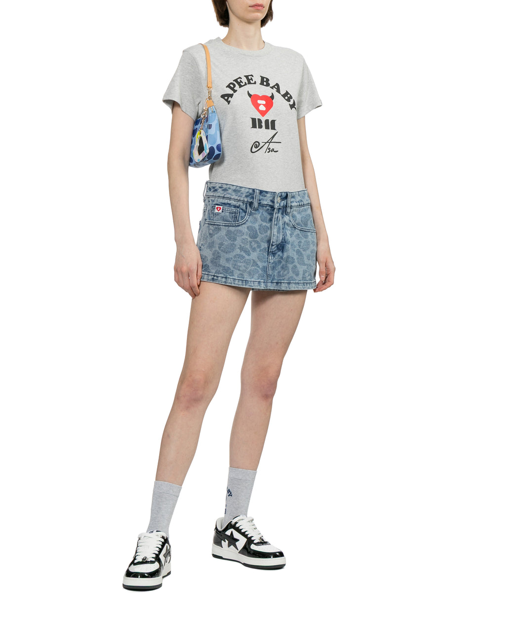 X BABYMONSTER hand signature tee