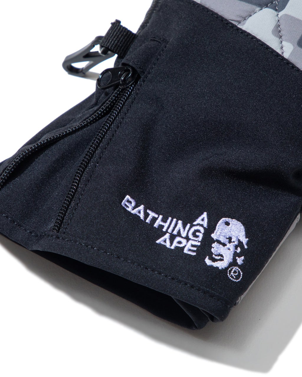 BAPE By Kazuki Kuraishi Pixelate Camo Polrfleece Gloves