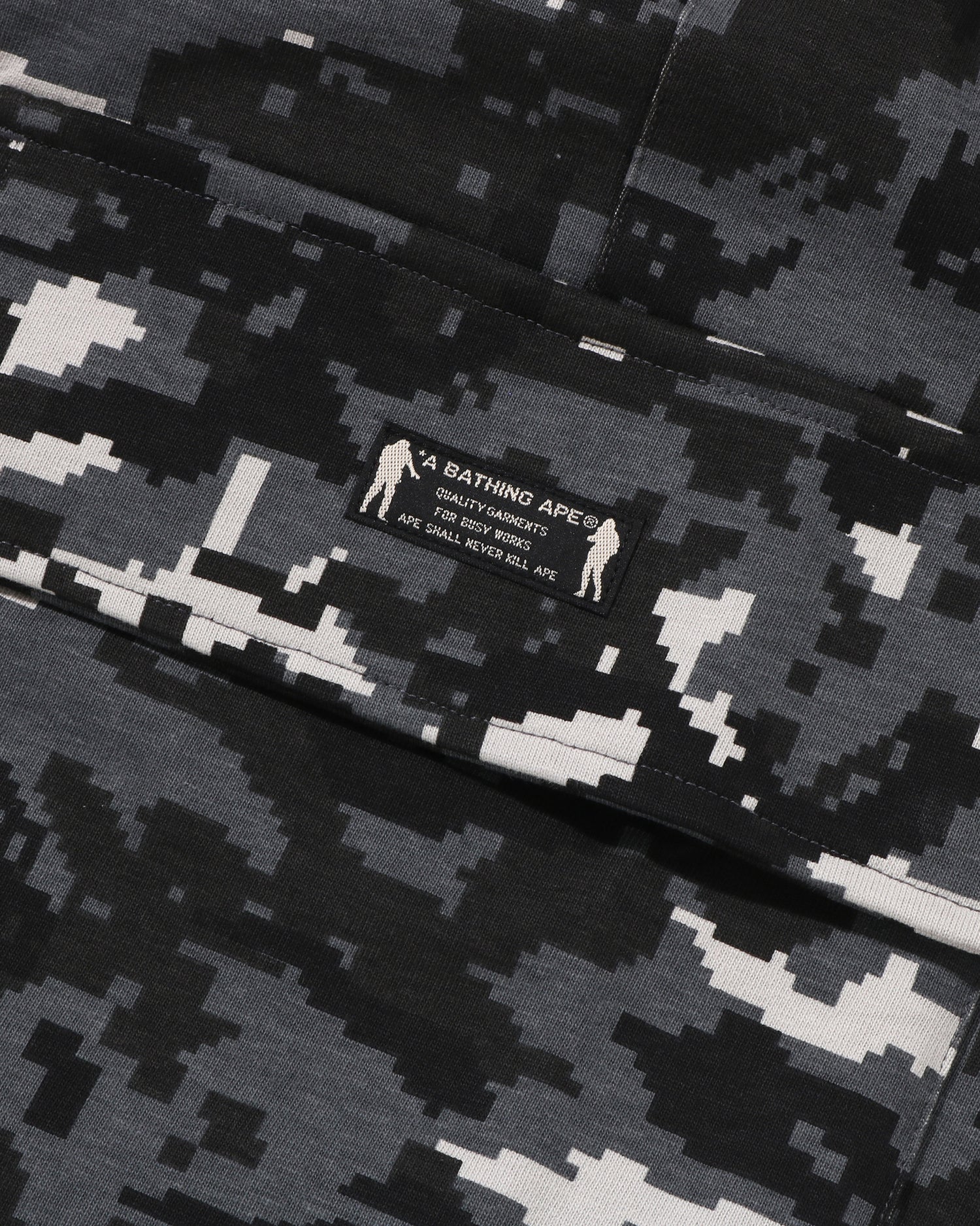 Multi Pixel Camo BAPE STA Logo Cargo Relaxed Fit Sweat Shorts