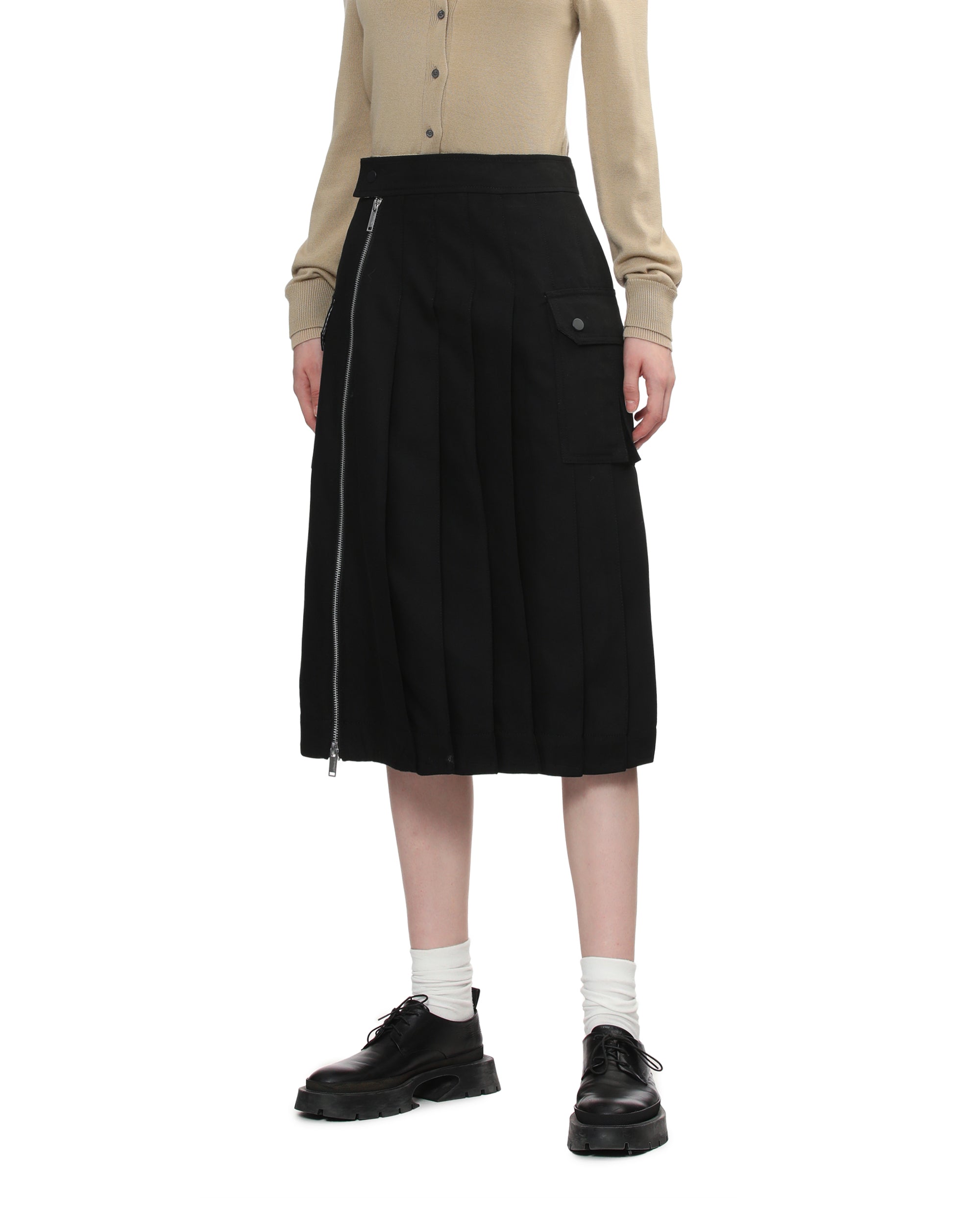 Pleated cargo skirt