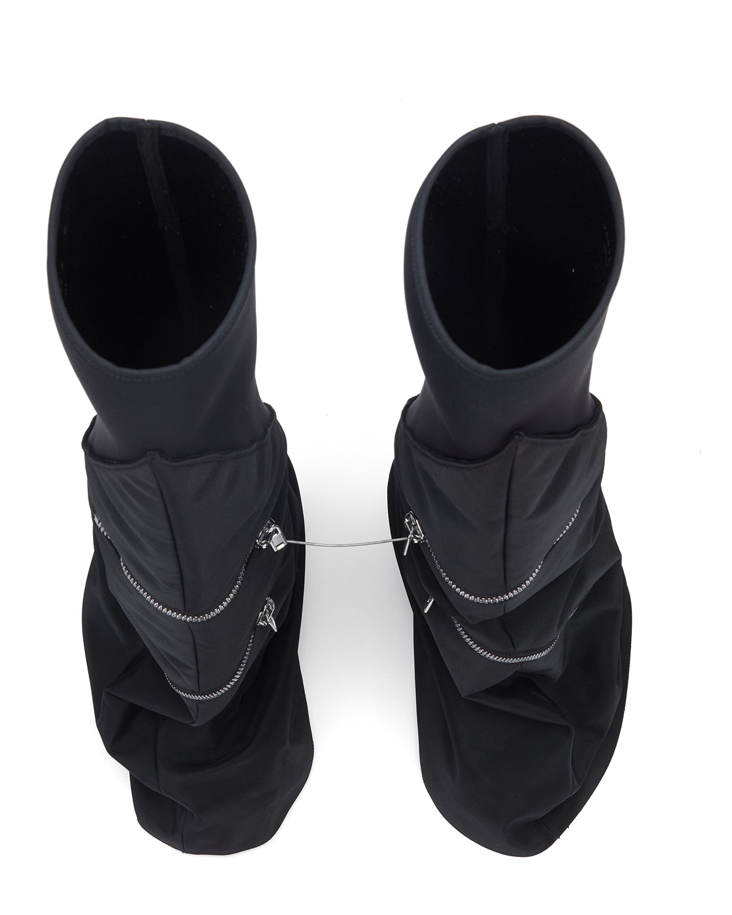 Zipper-detail boots