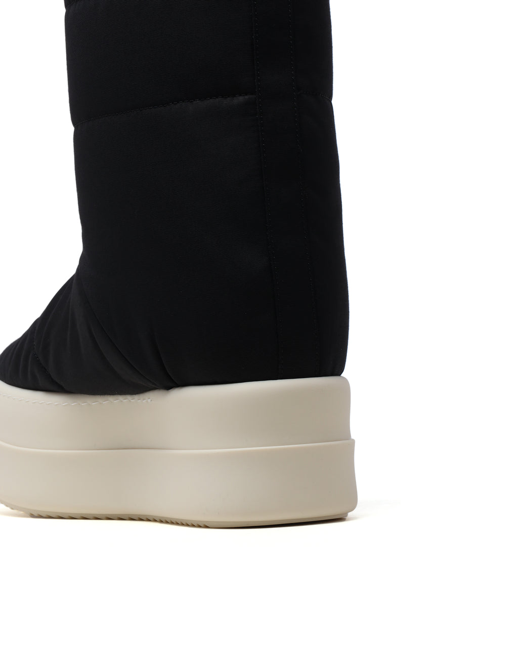 Bigrock snow boots