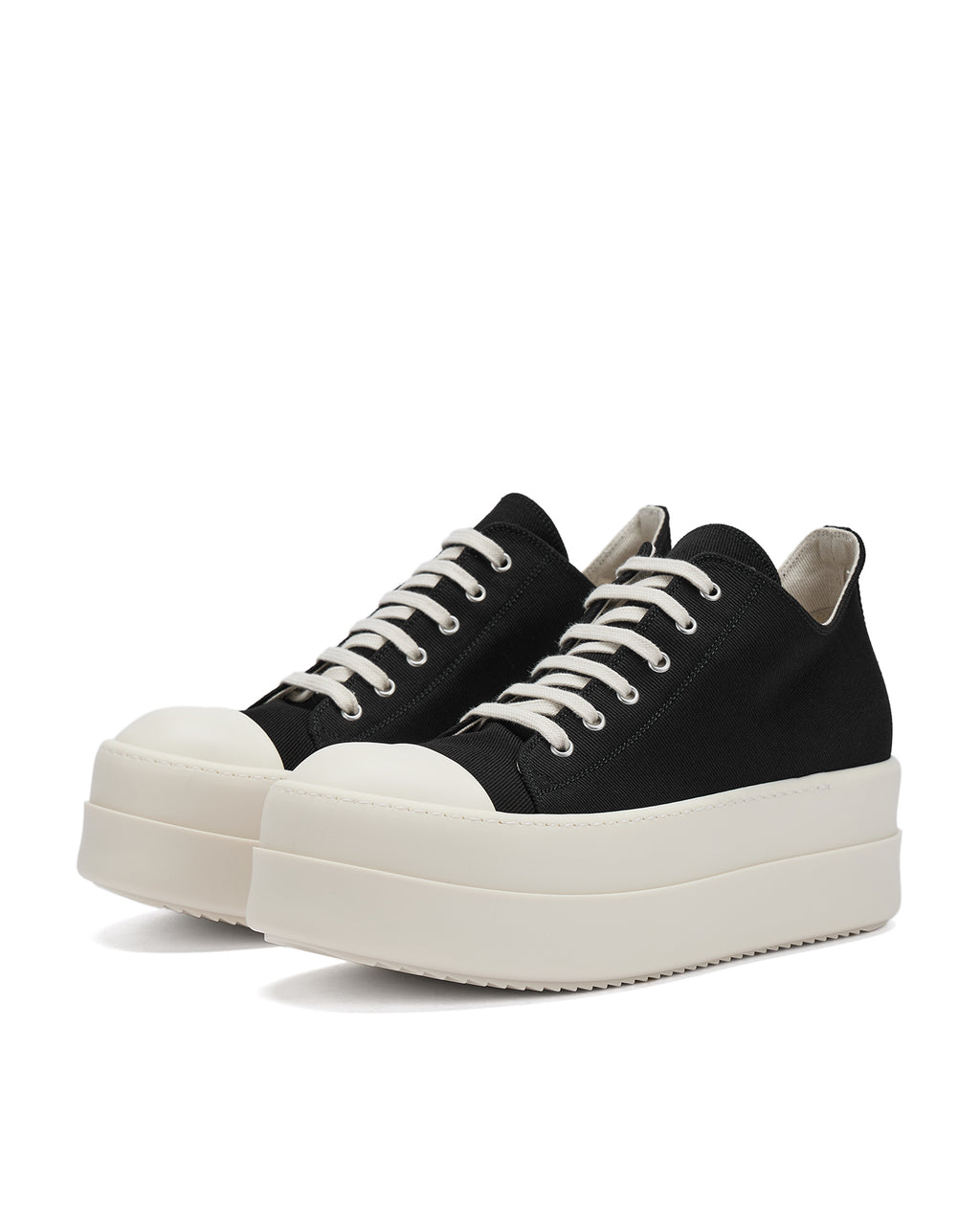 Mega bumper low sneaks