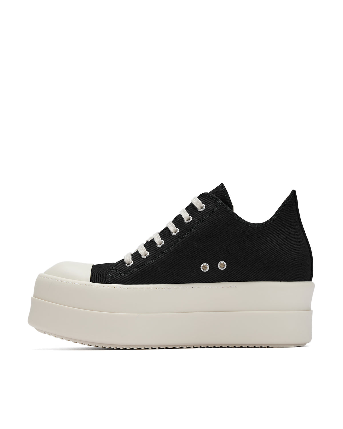 Mega bumper low sneaks