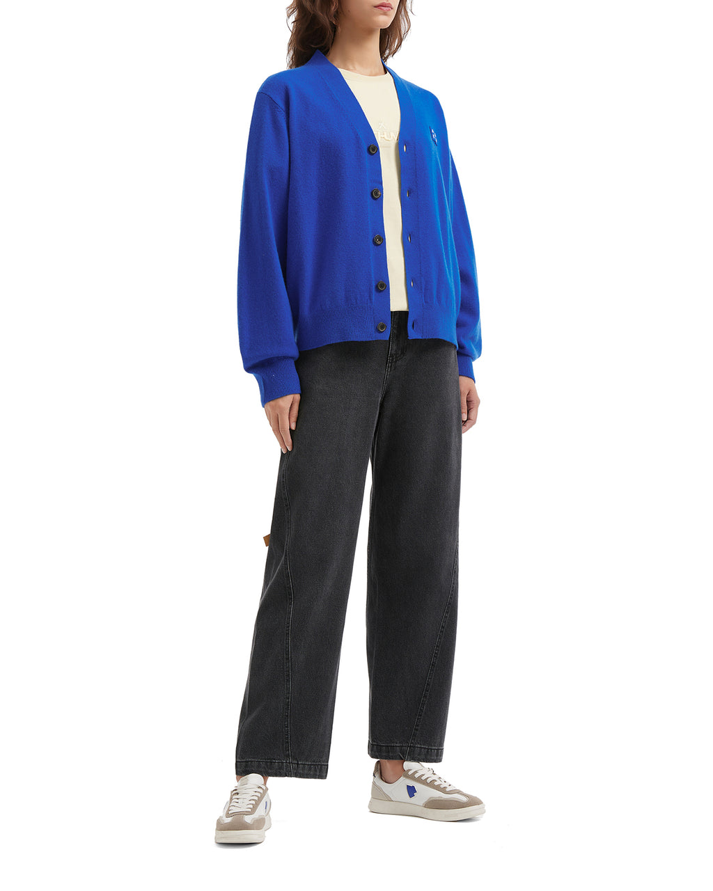 Significant blue tag cardigan