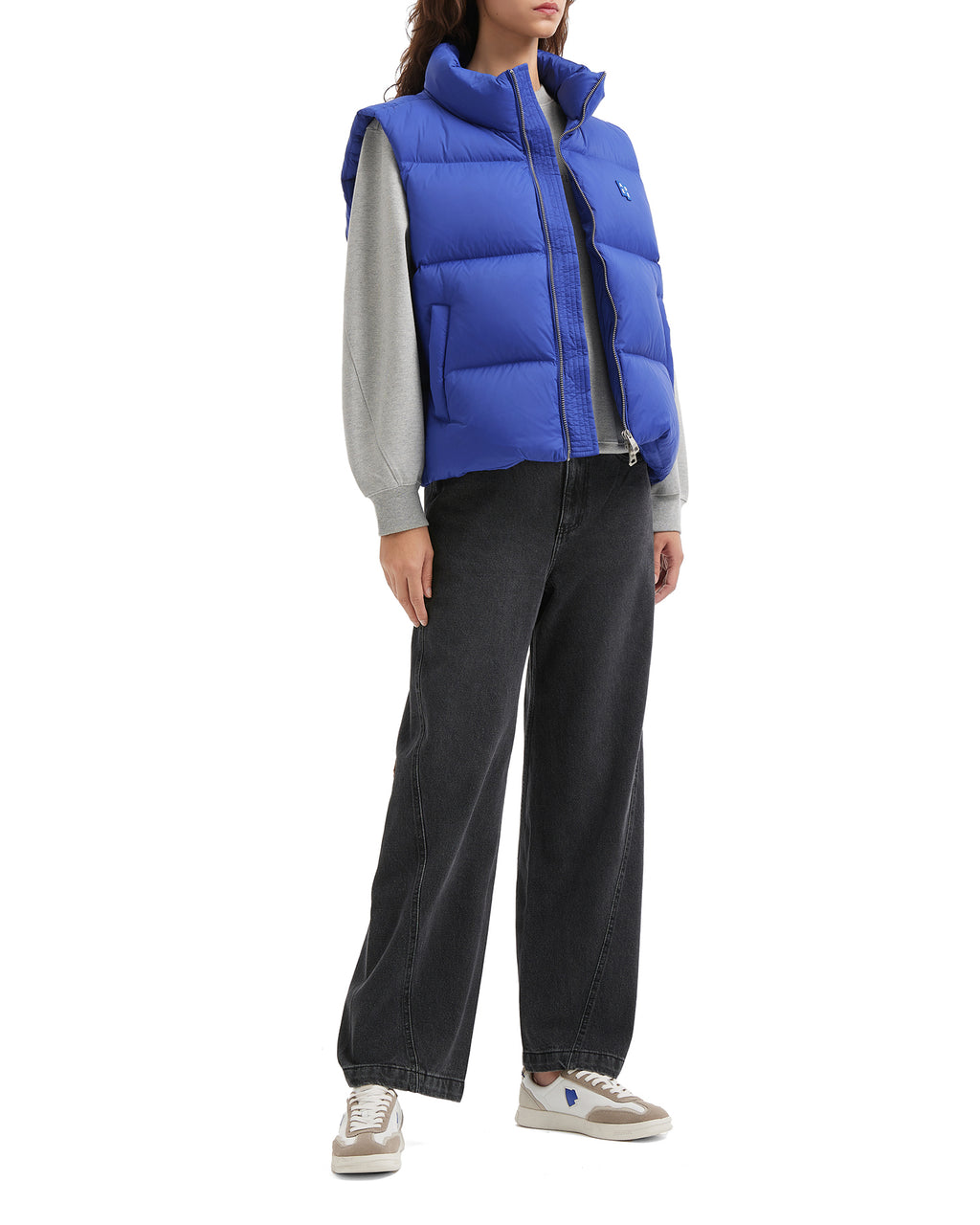 Significant tag puffer vest 01