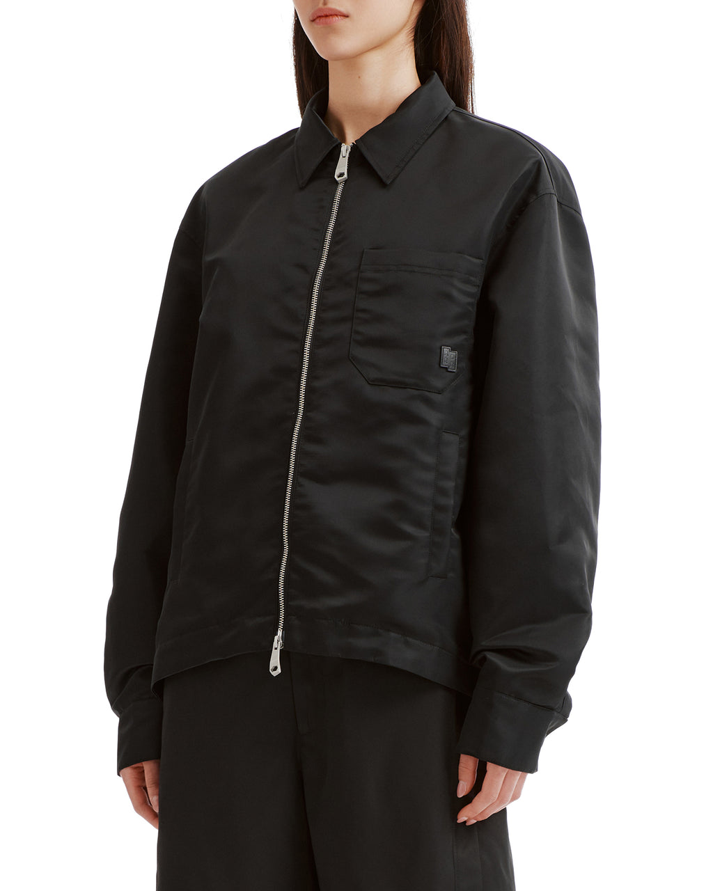 Significant tag zip-up jacket