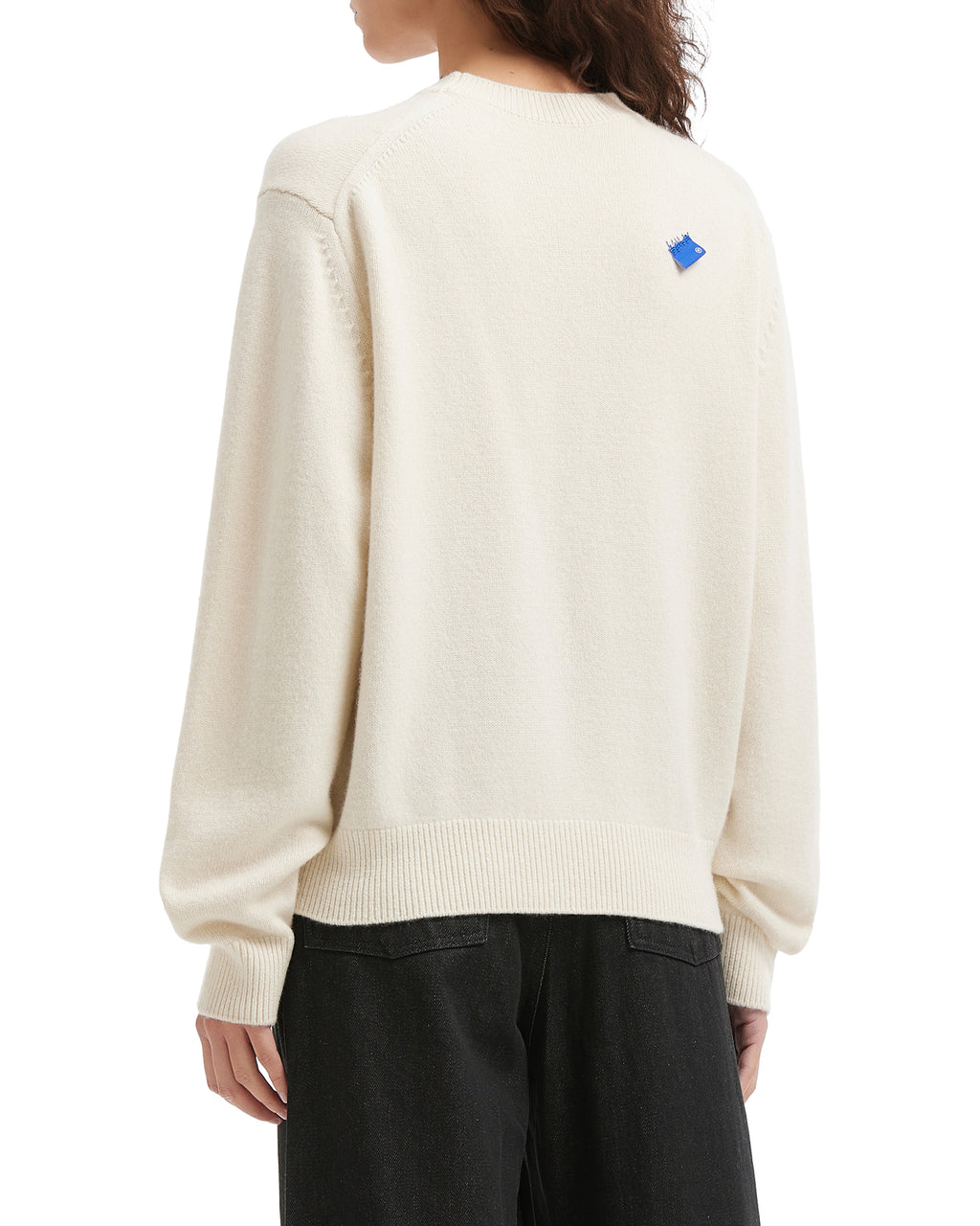 Significant tag knit 01