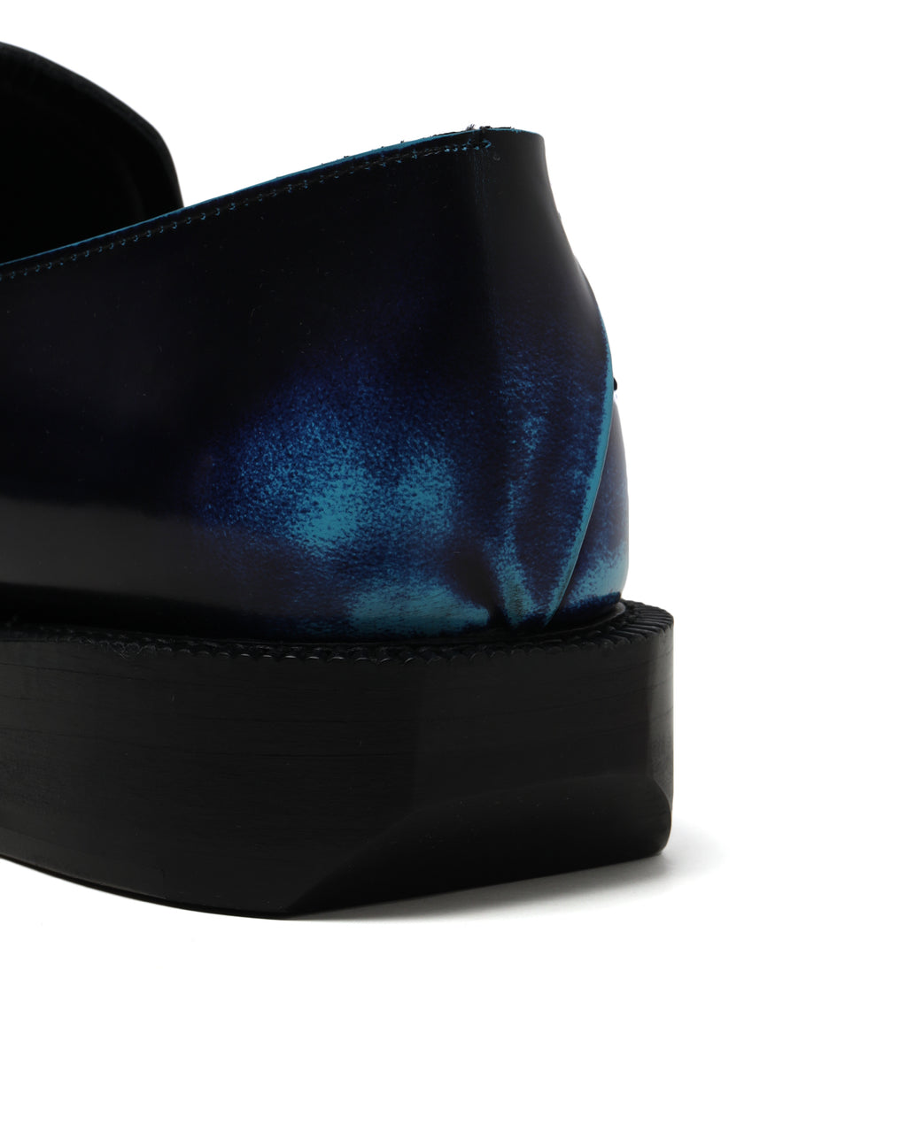 Curve; LF00 loafers