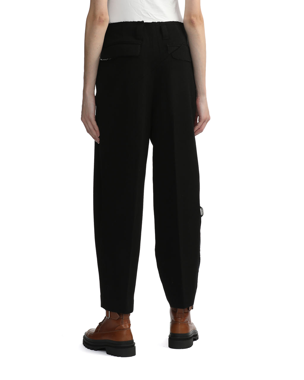 Cropped wool pants