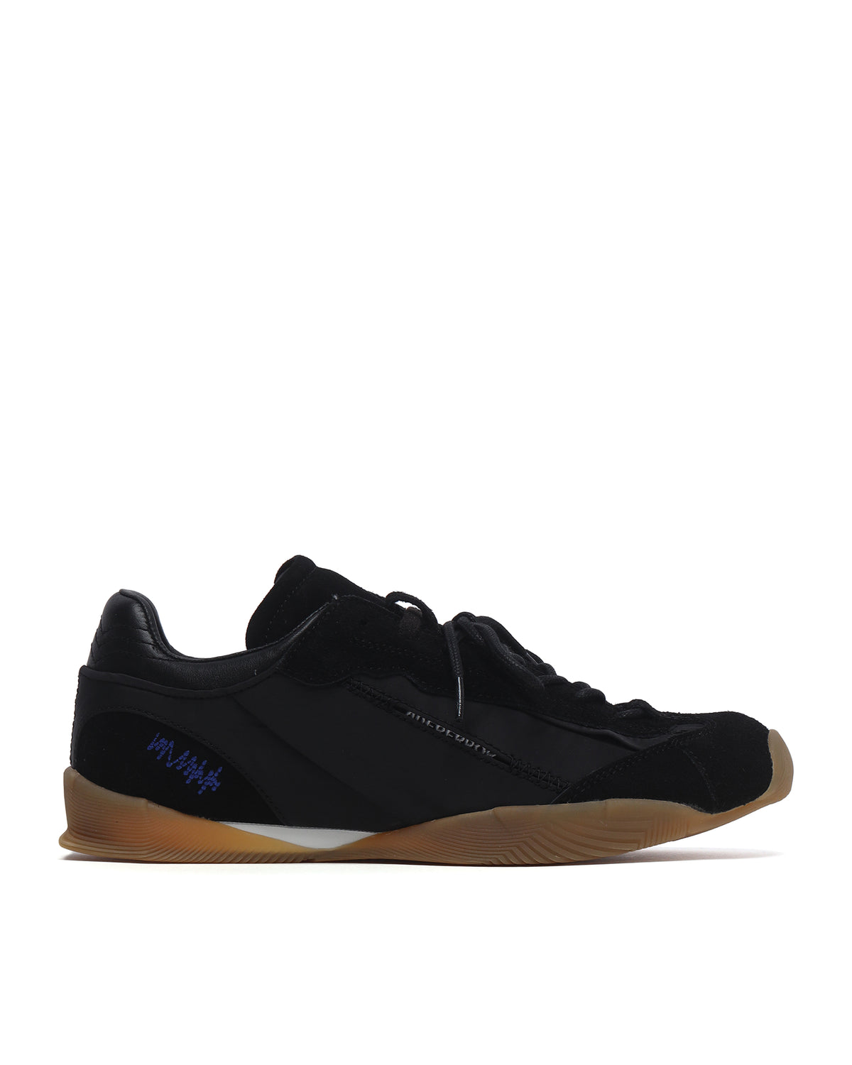 Skid sneakers
