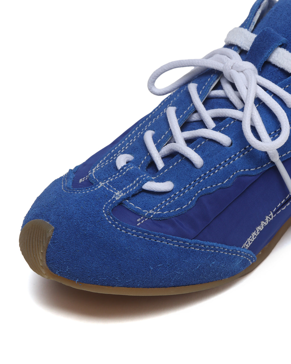 Skid sneakers