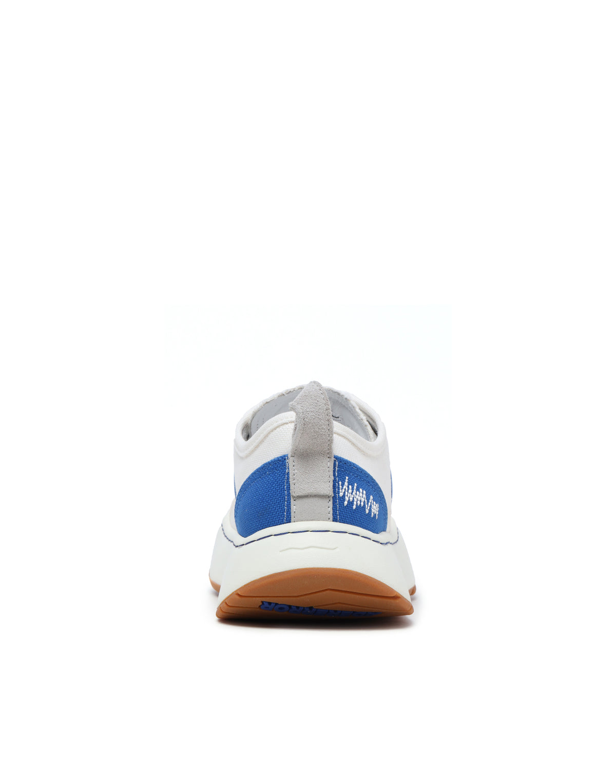Low sneakers