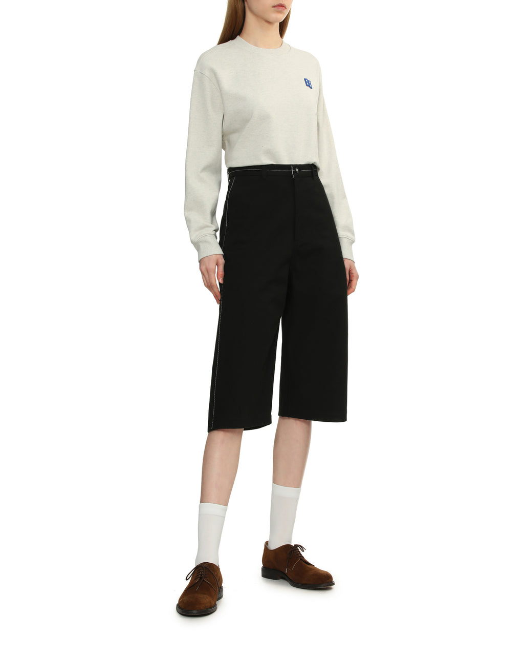 Logo sweater