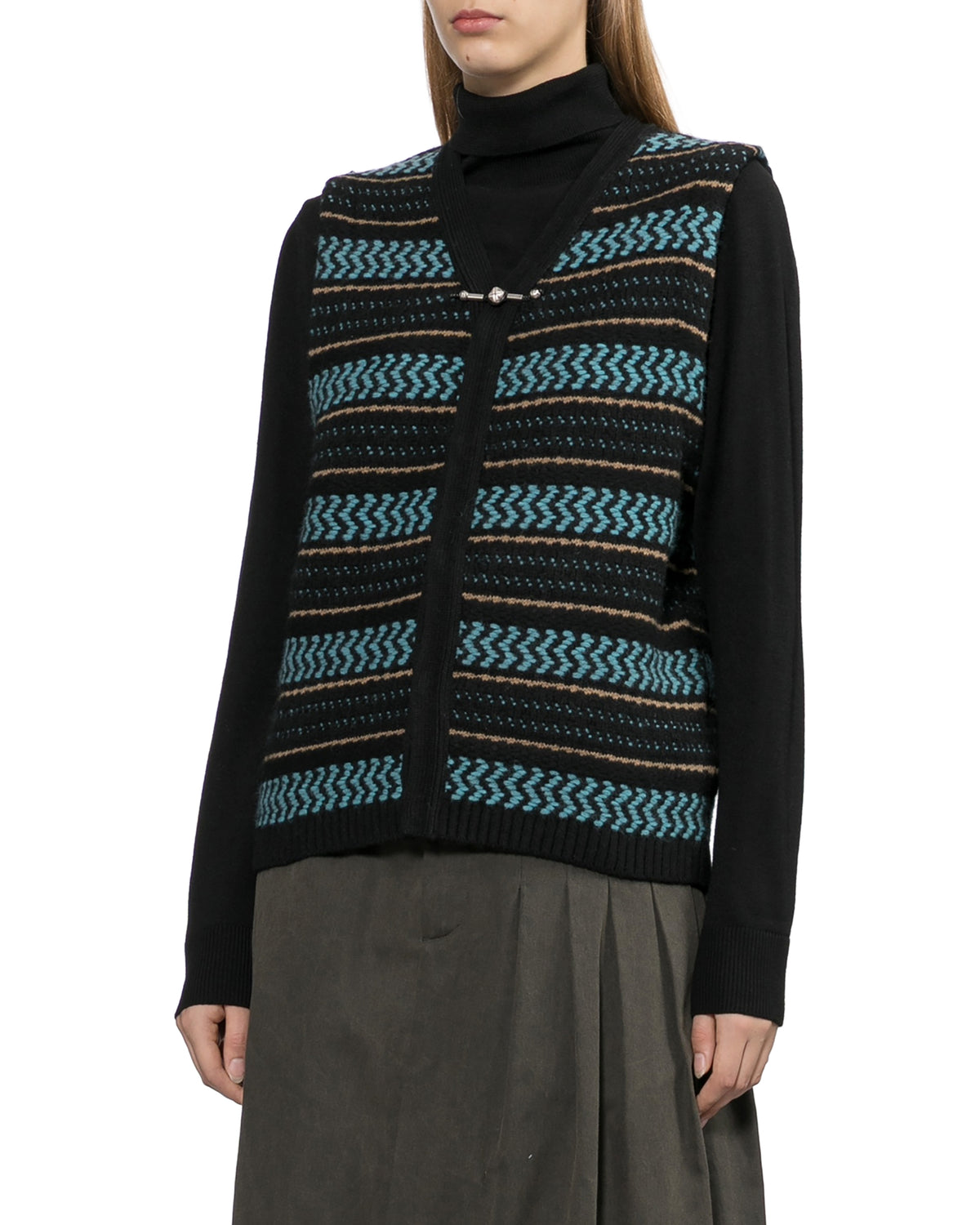 V-neck knitted vest