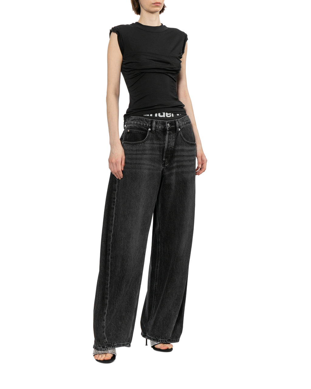 Wide-leg jeans