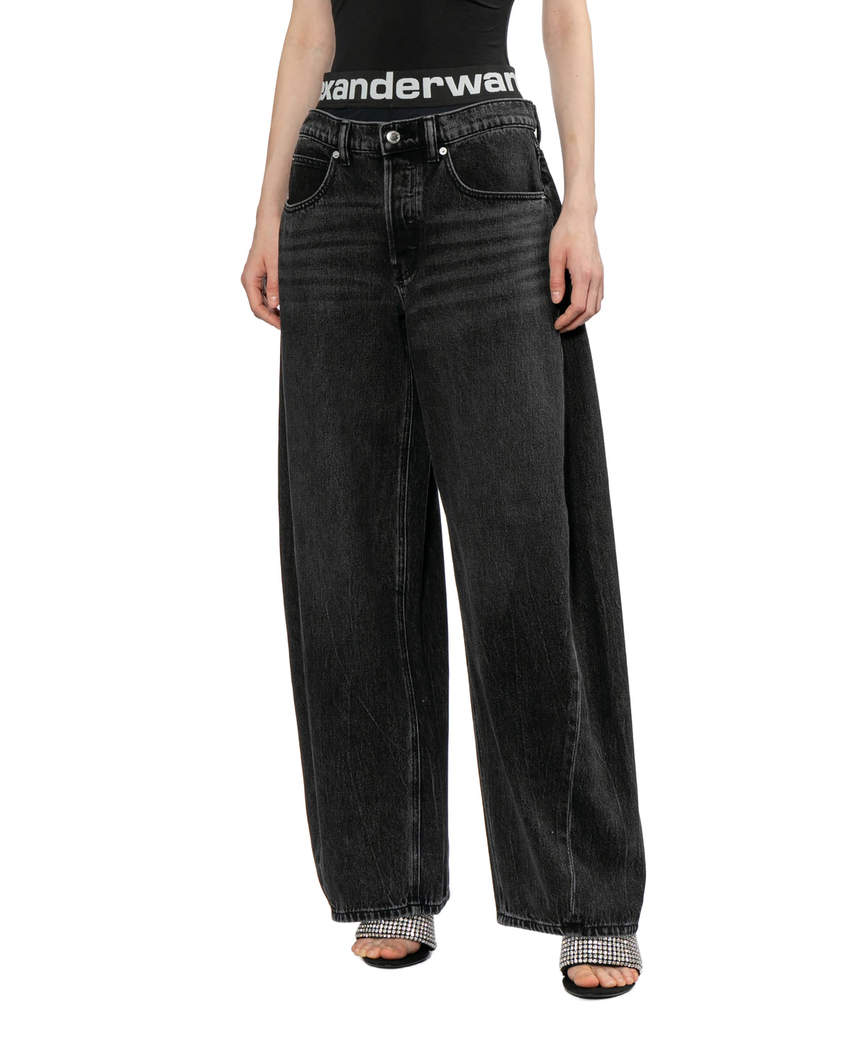 Wide-leg jeans