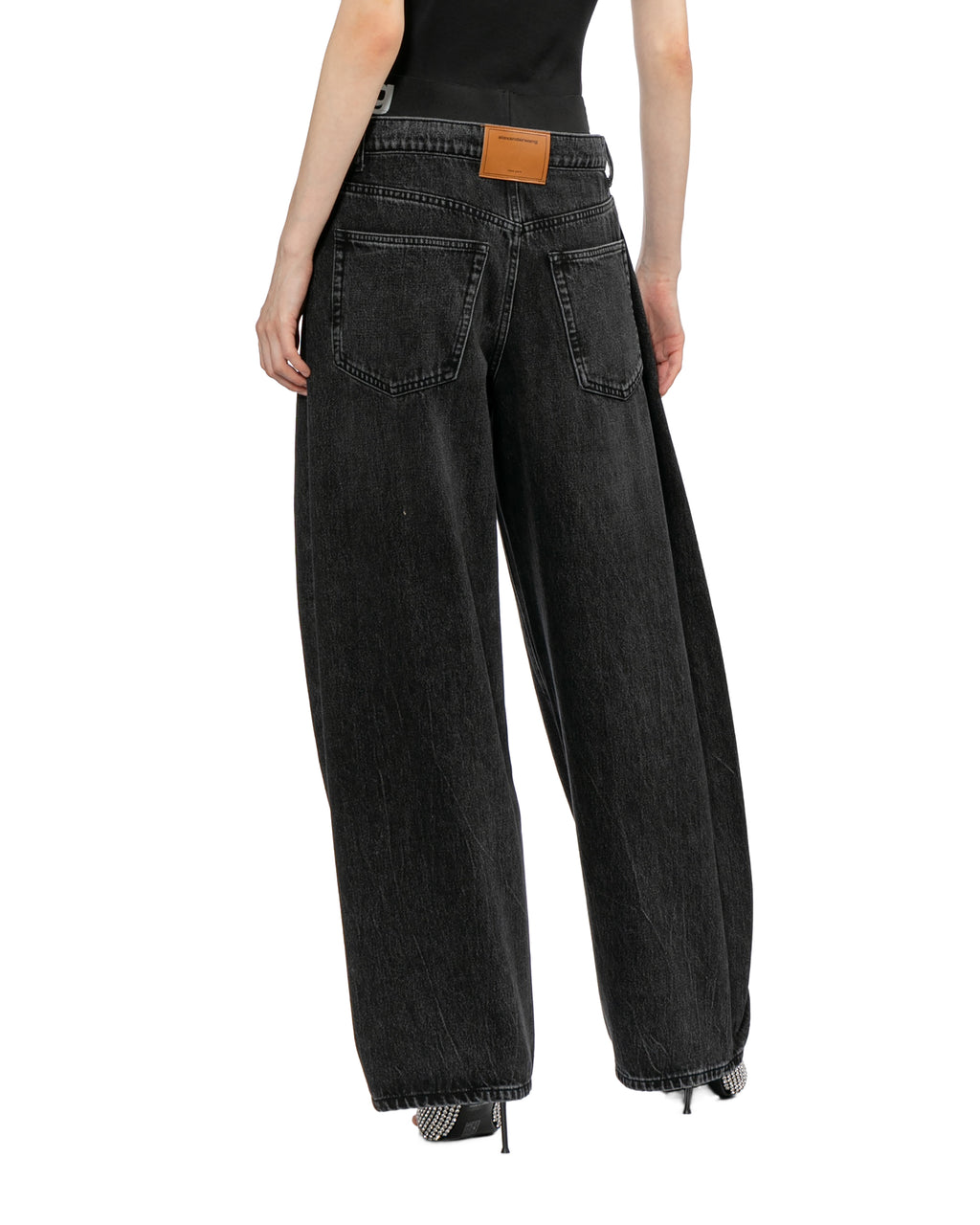 Wide-leg jeans
