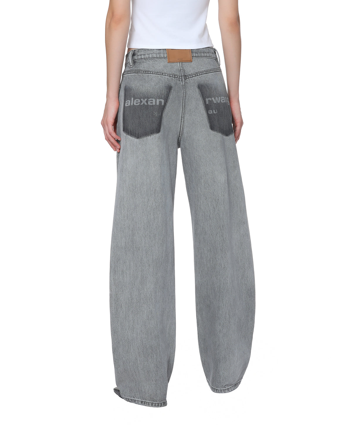 Float shadow pocket relaxed jean