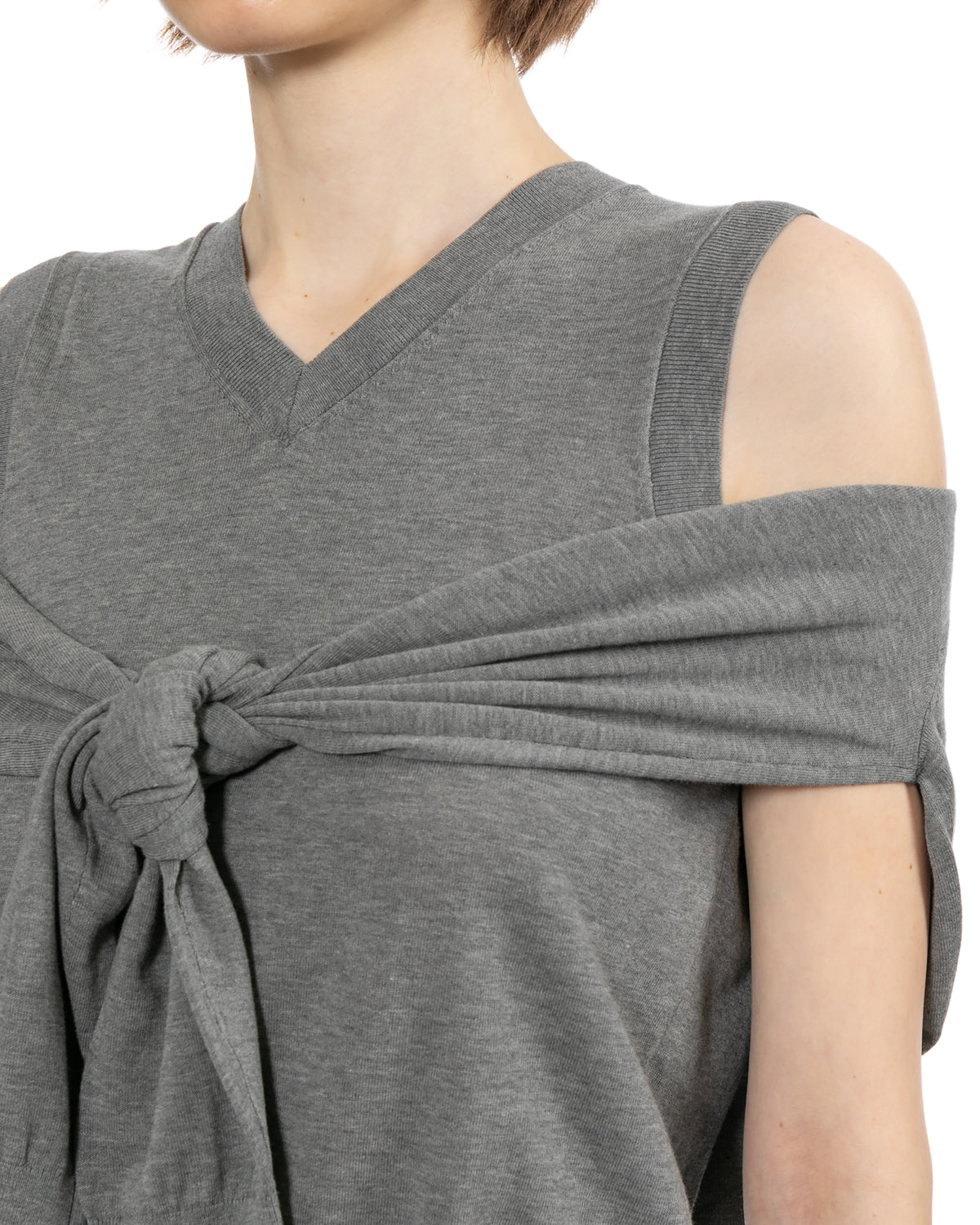 Knotted vest