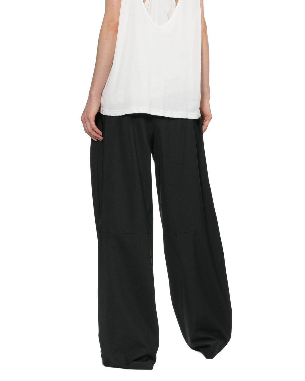 Wide-leg pants