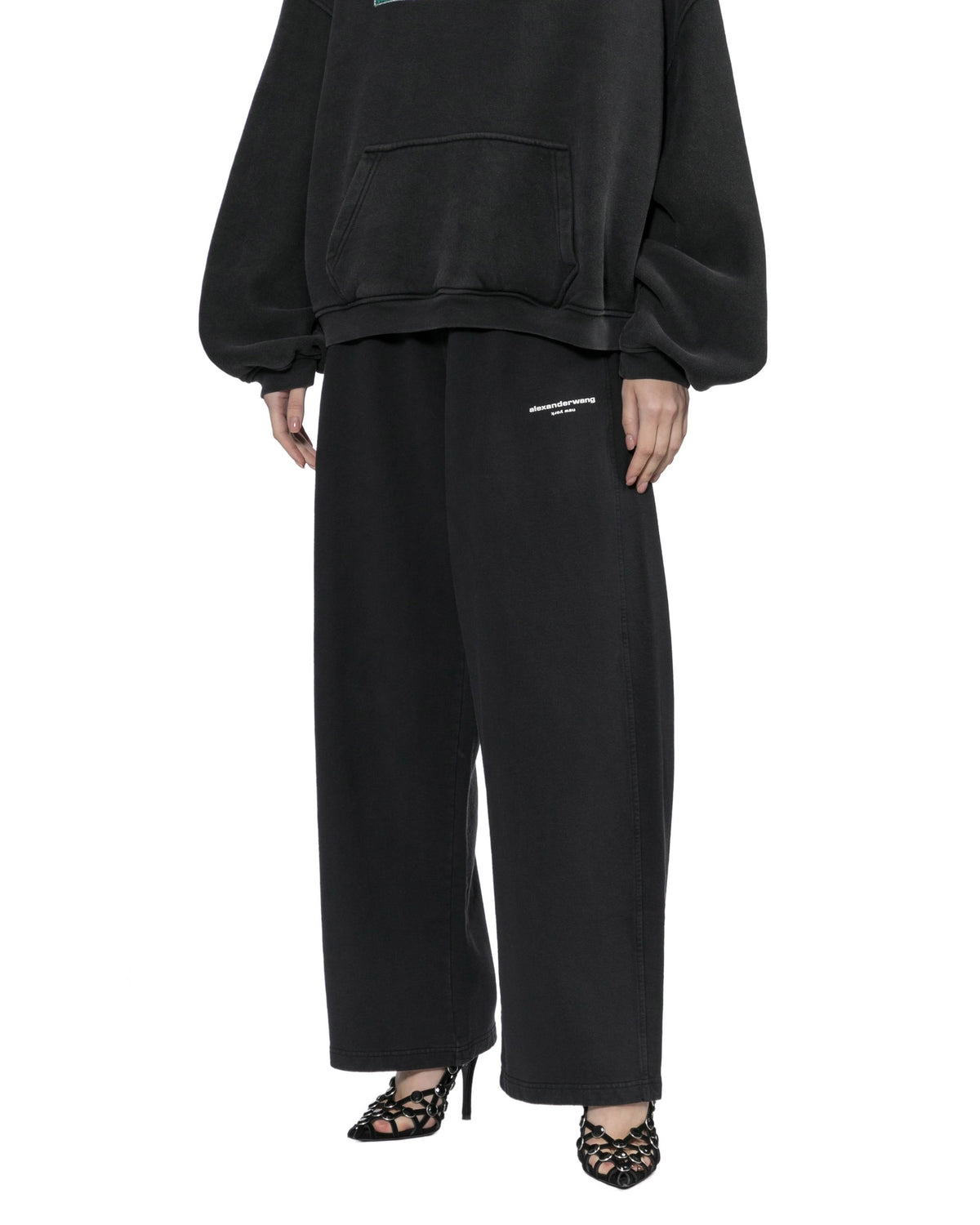 Wide-leg pants