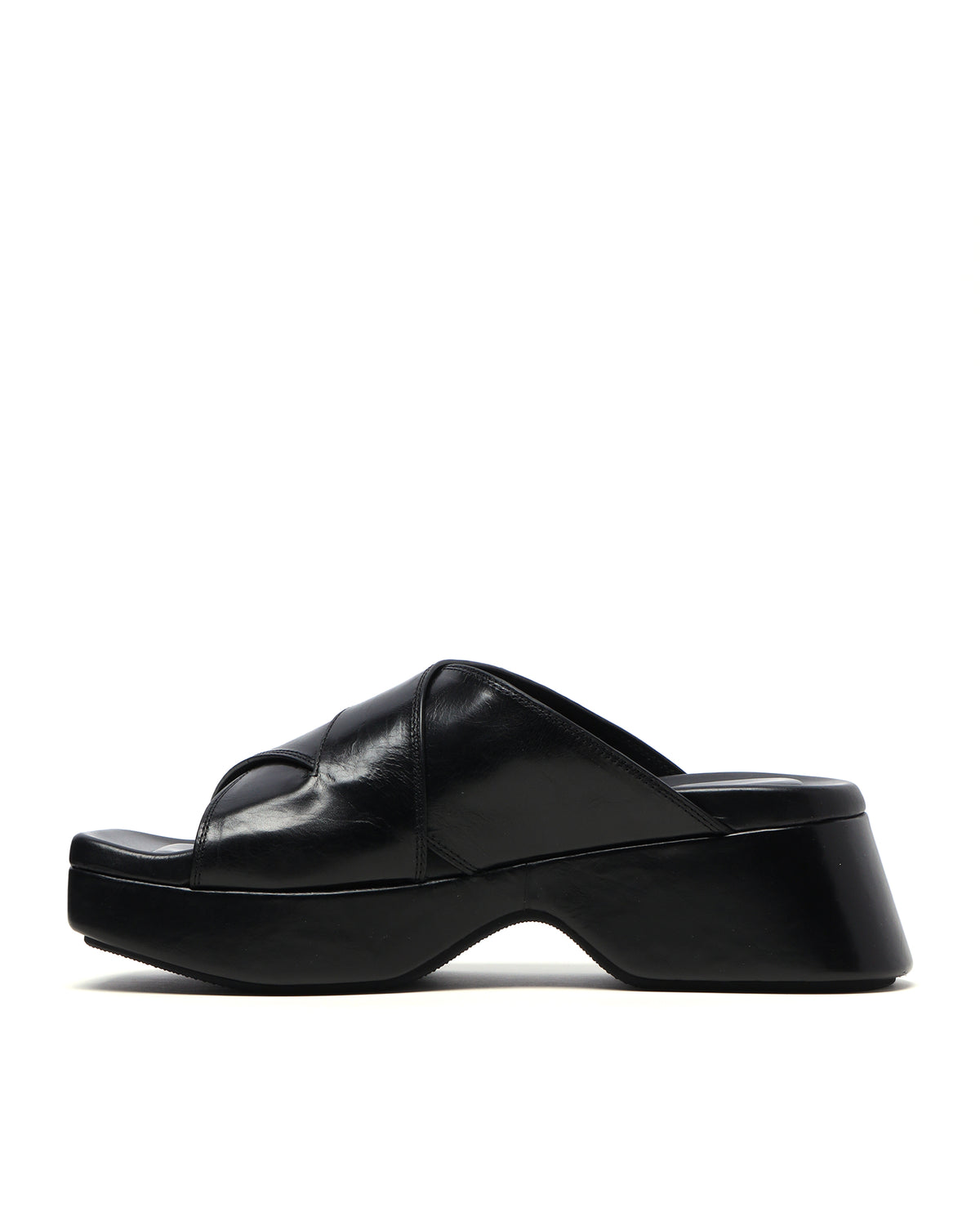 Float criss-cross platform sandals