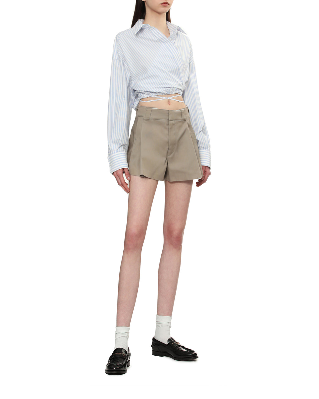 Box-pleated workwear-inspired shorts