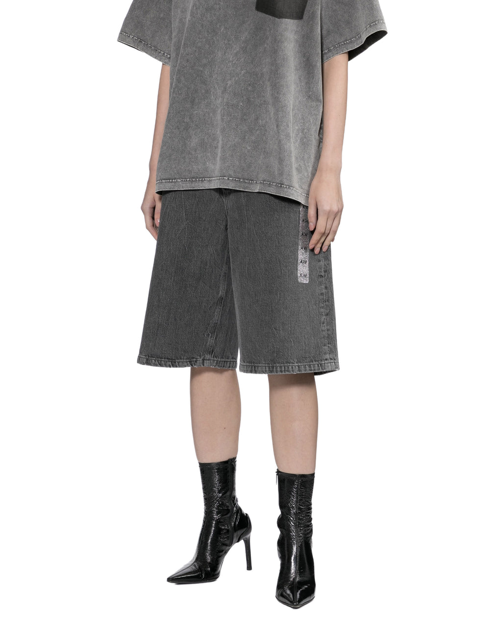 Graphic low rise board short