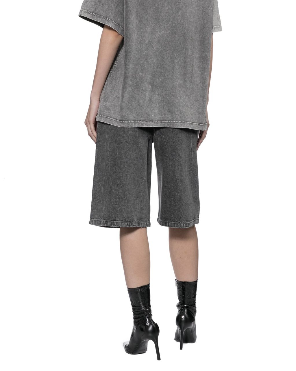 Graphic low rise board short