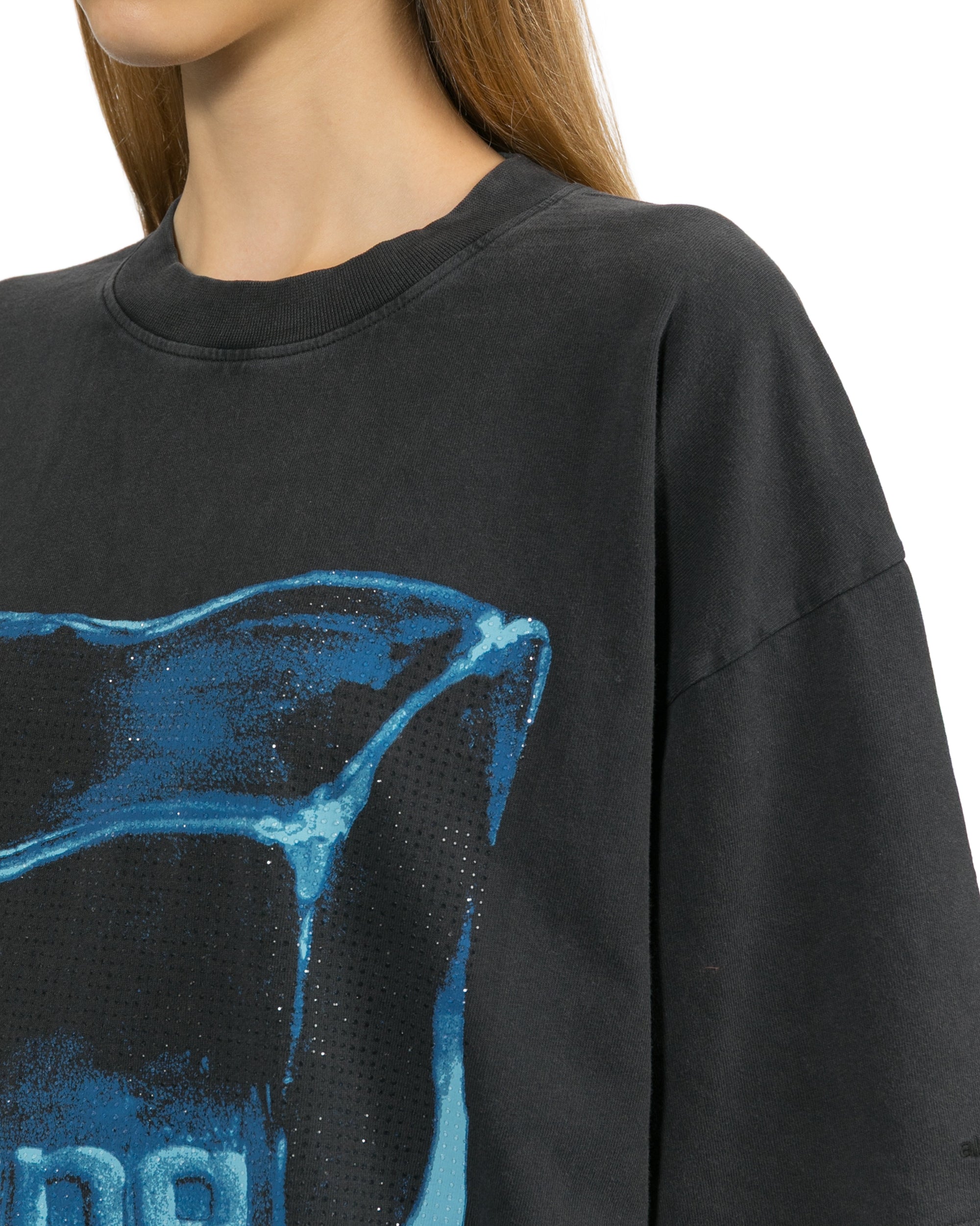 Graphic tee