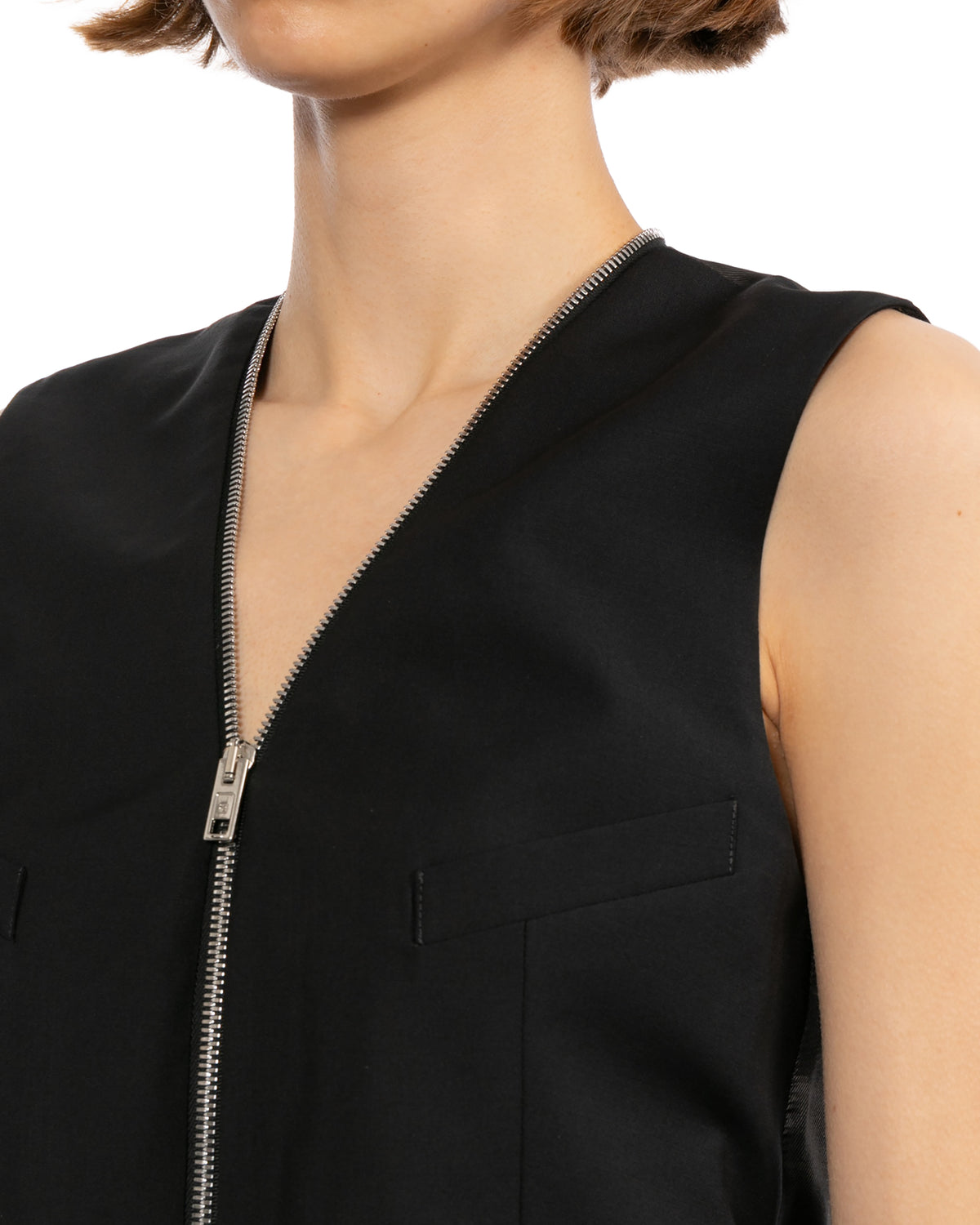 Zip-up vest