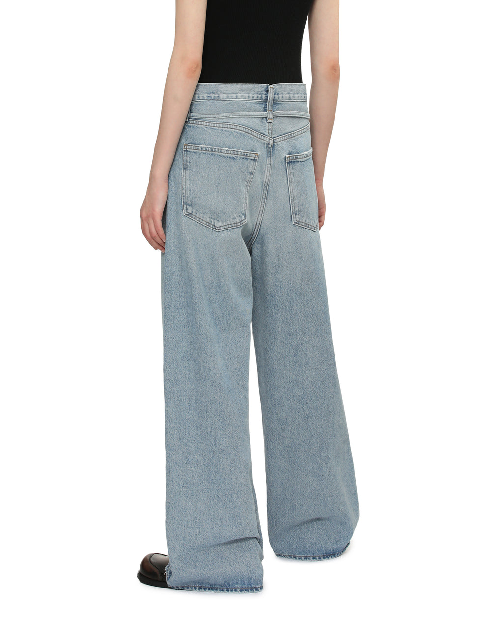 Wide-leg jeans