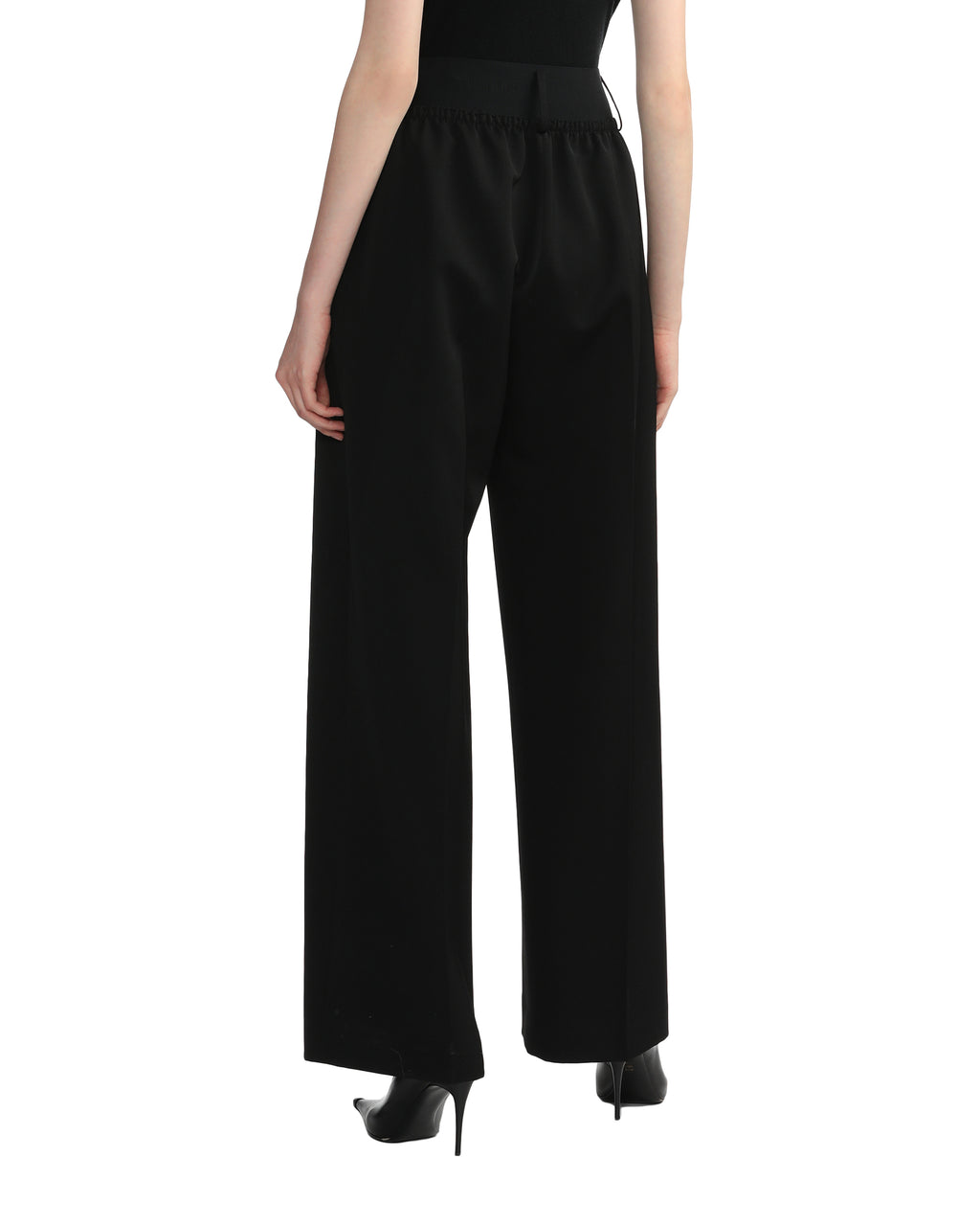 Pleated pants