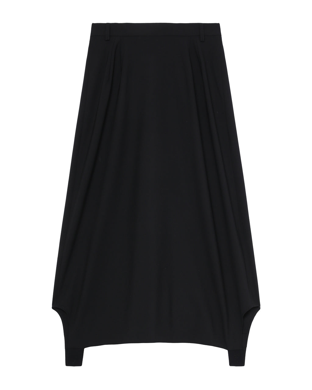 Asymmetric skirt