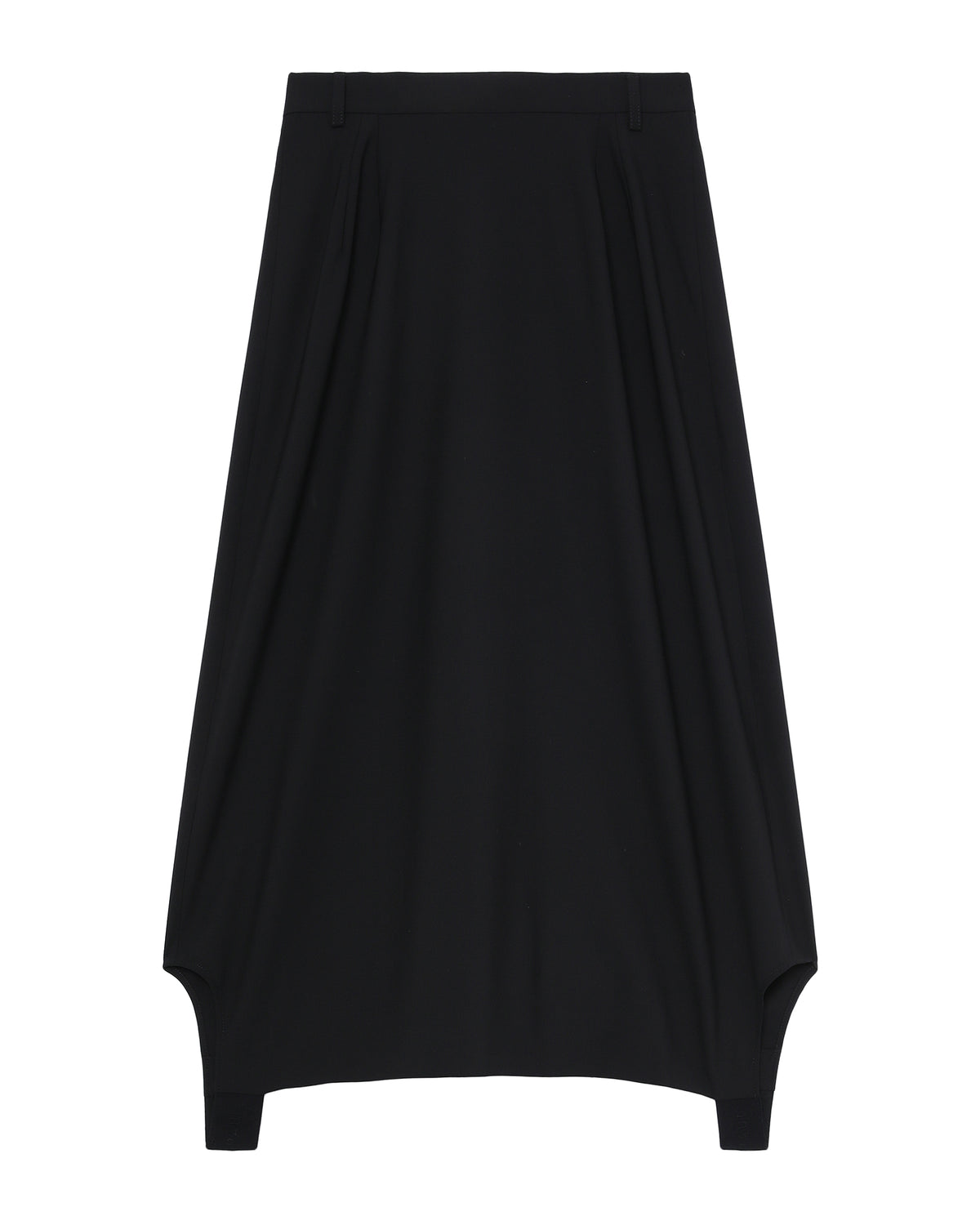 Asymmetric skirt