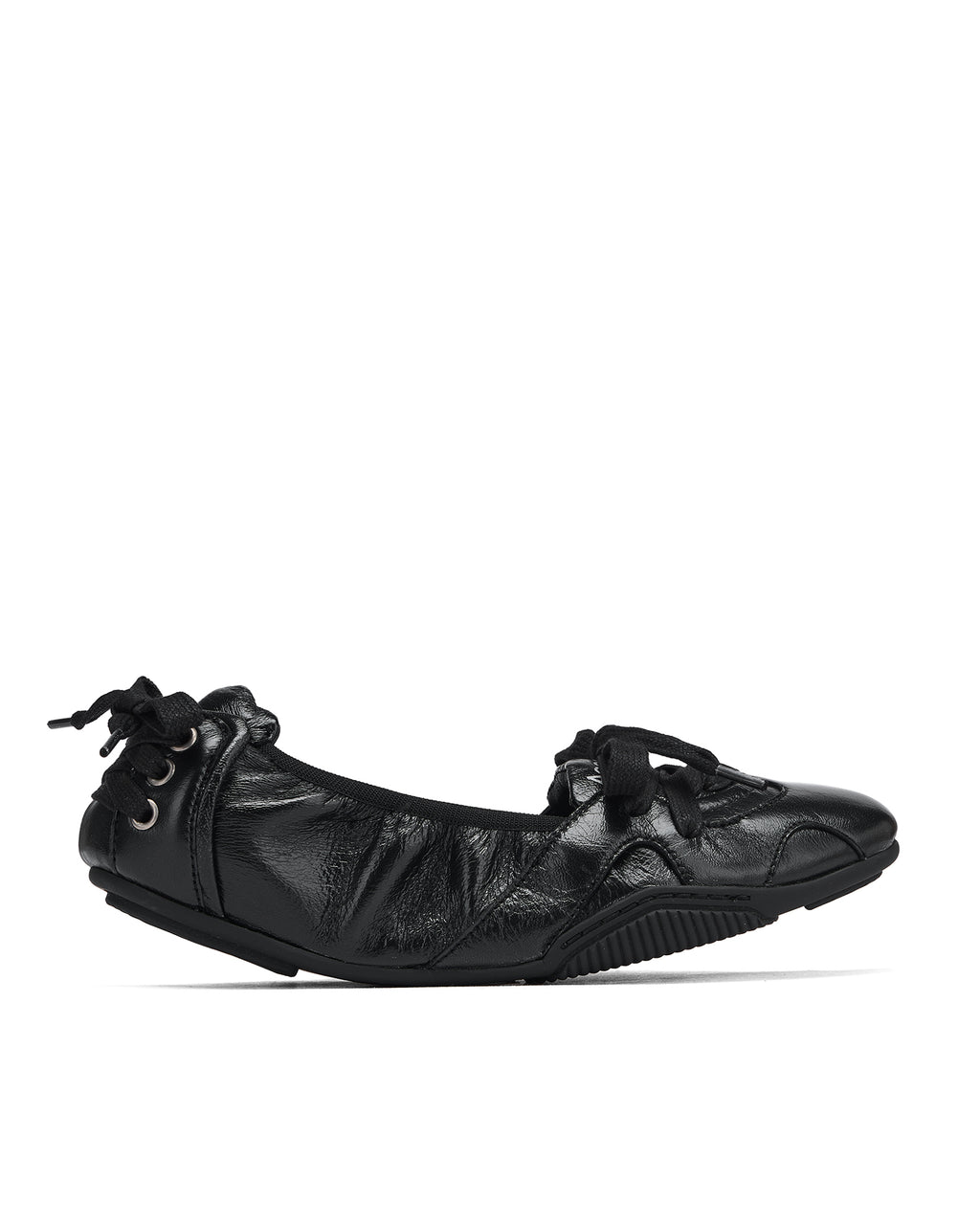 Lace-up leather shoes