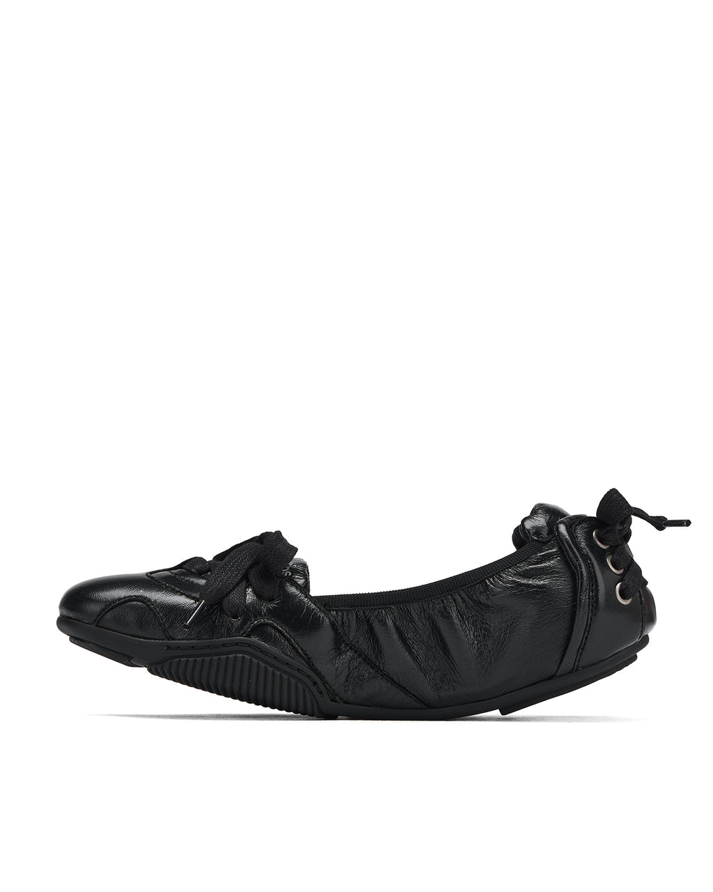 Lace-up leather shoes