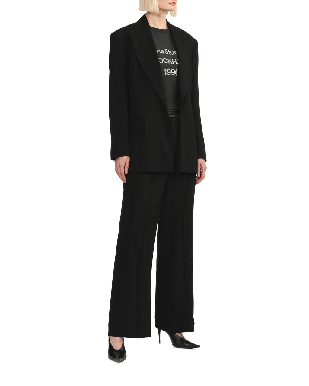 Belted single-breasted blazer