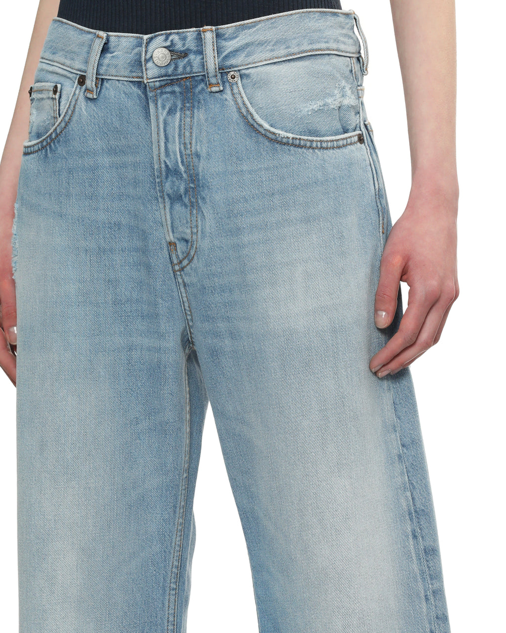 2021F loose fit jeans