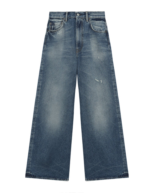 2022F relaxed fit jeans