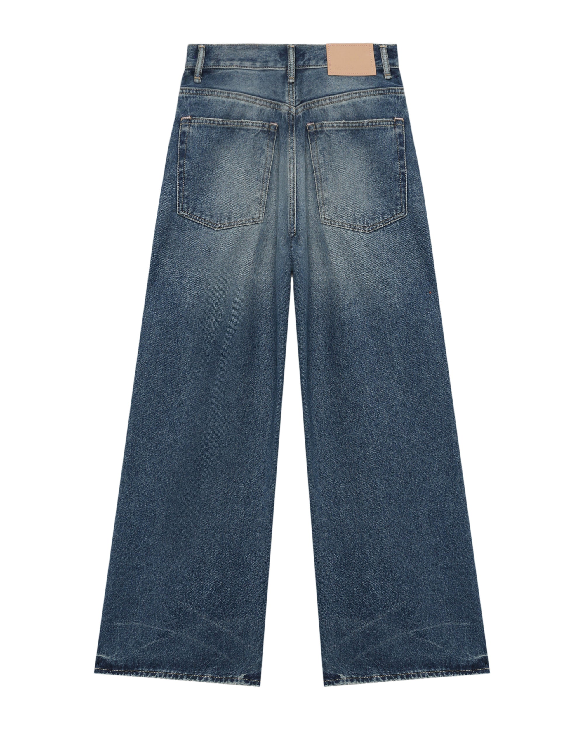 2022F relaxed fit jeans