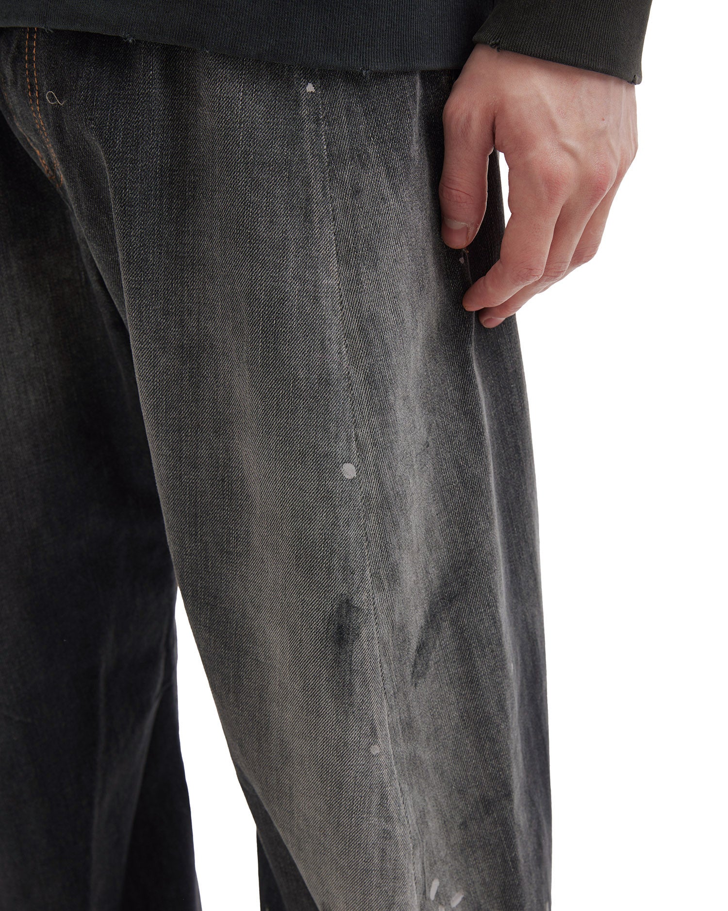 2006F loose fit jeans