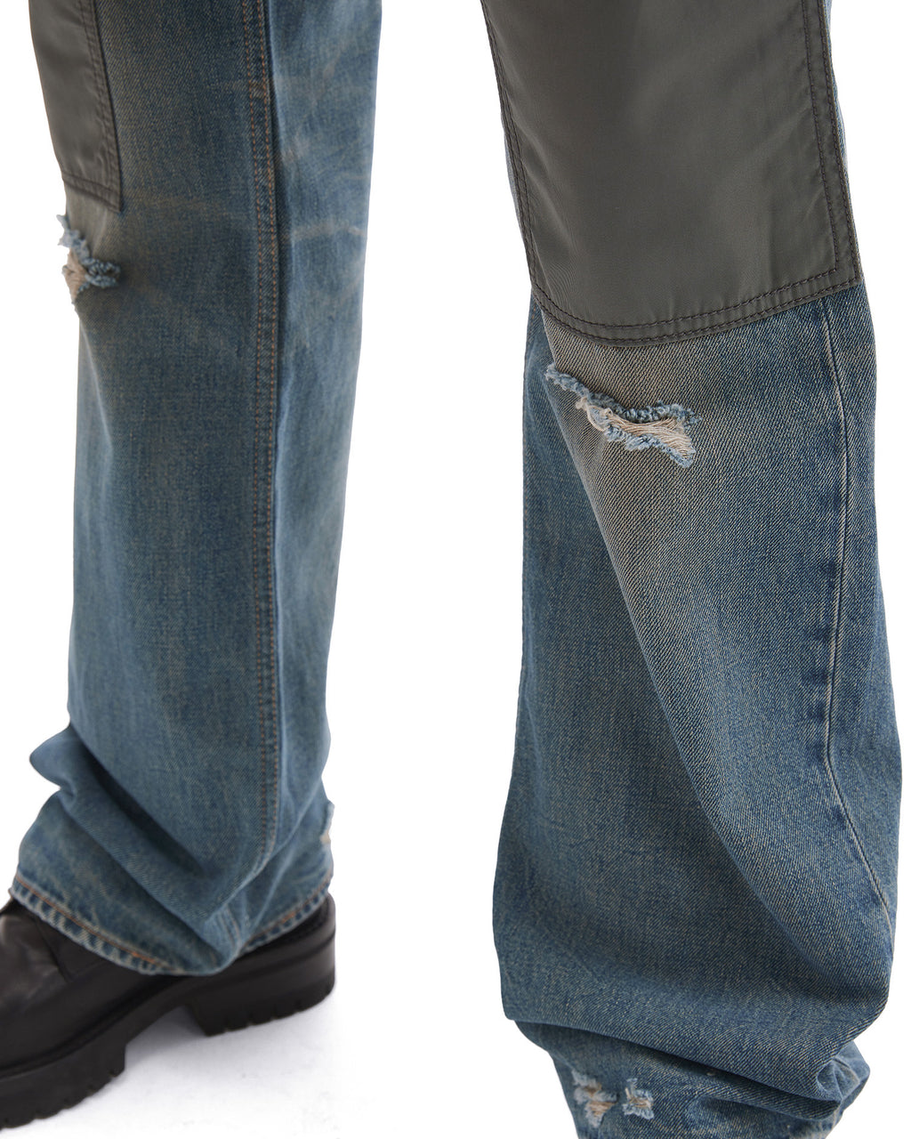 Regular fit jeans - 2010