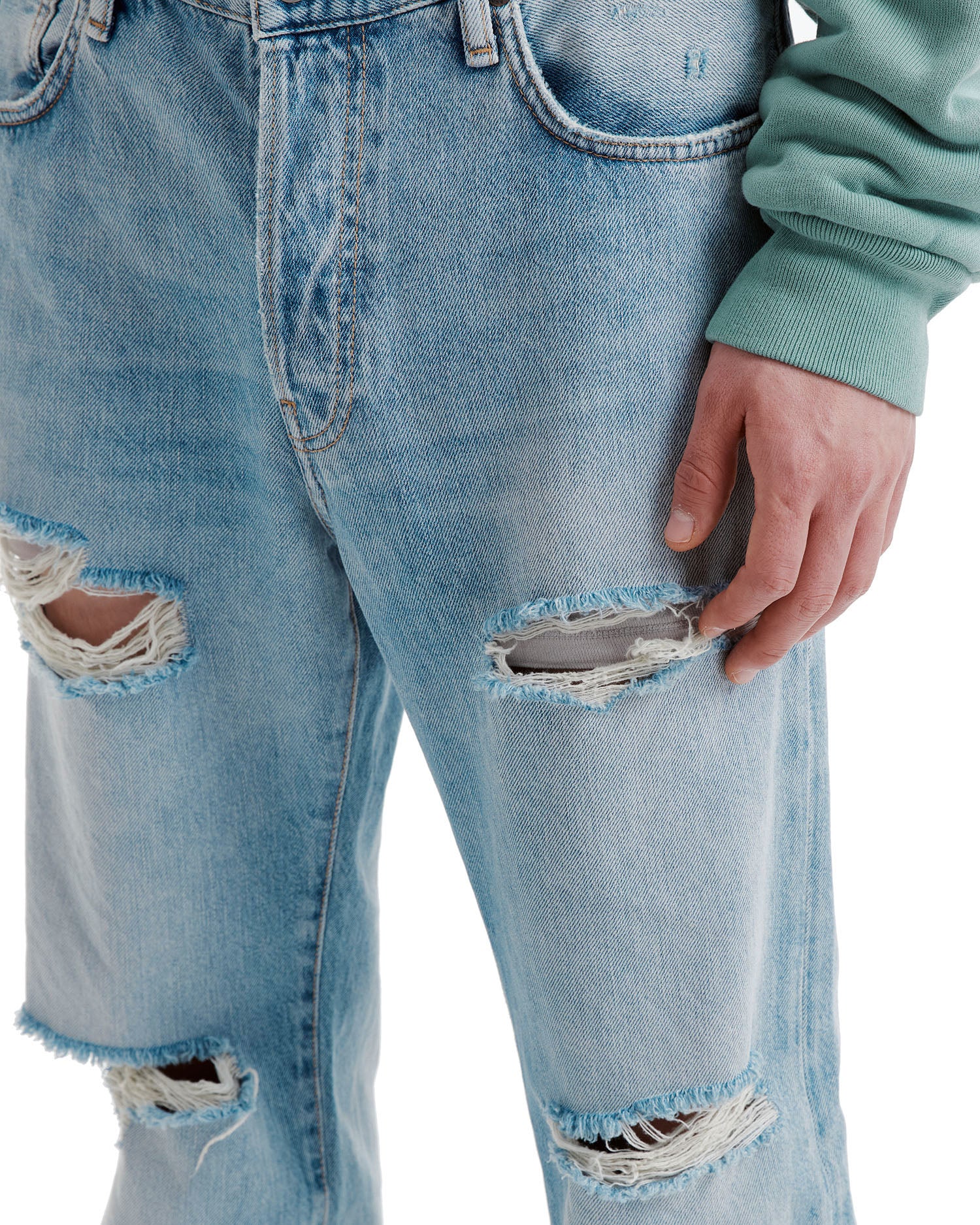 1996M ripped jeans