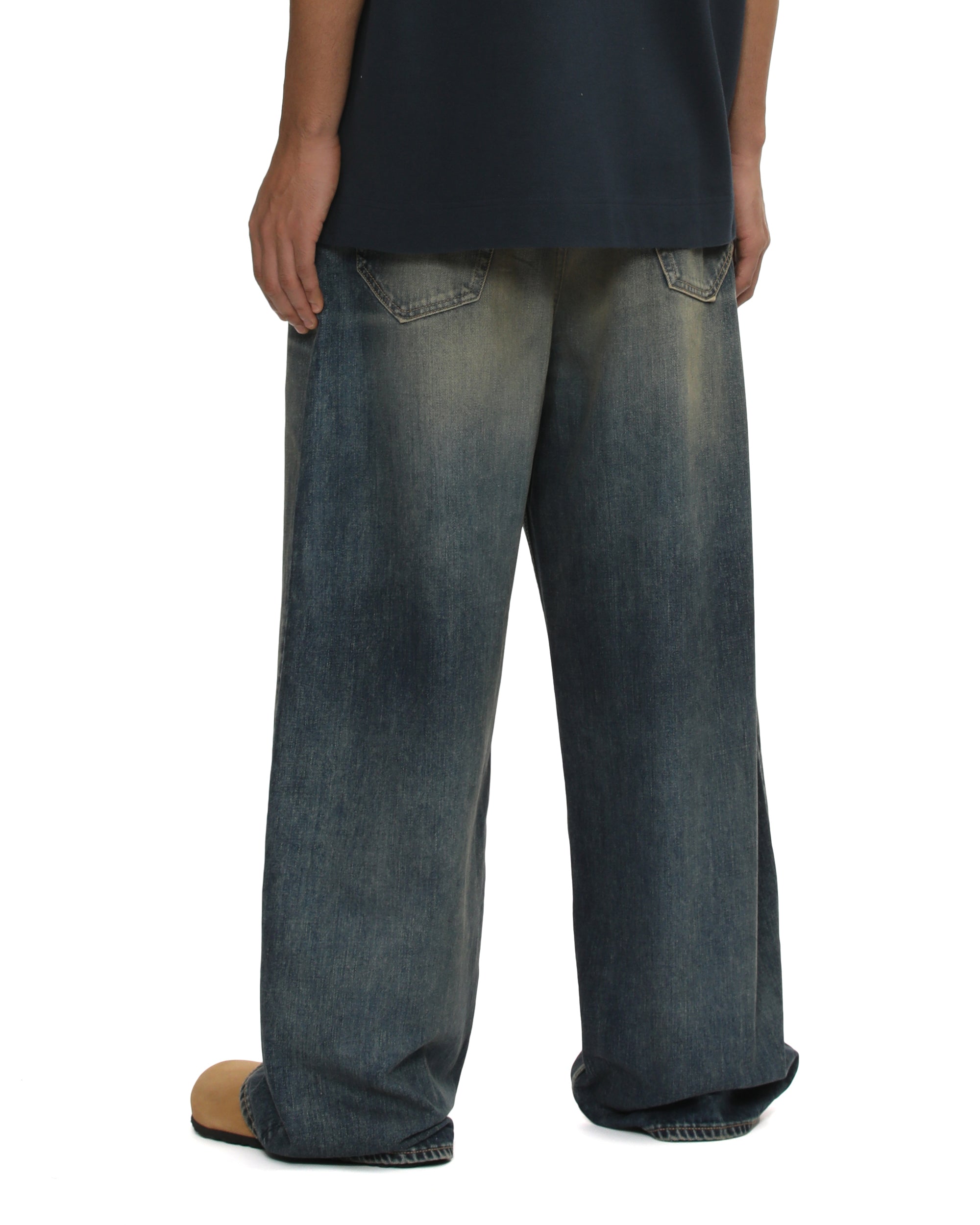 Wide leg jeans
